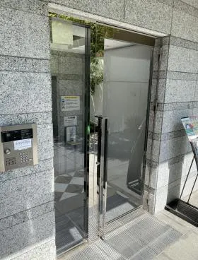Barbizon70の外観