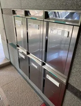 マンション芝白金ビルの外観