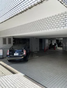 ラミアール白金台ビルの外観