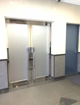 白金台ビルの外観