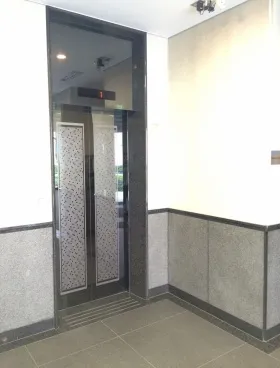 白金台ビルの外観