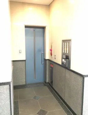 白金台ビルの外観