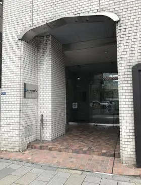 ヒューリック青山(青山富士)ビルの外観