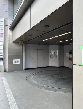 表参道サンケイ(旧:佐阿徳)ビルの外観