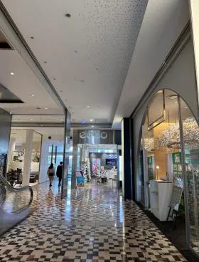 AOビルの外観