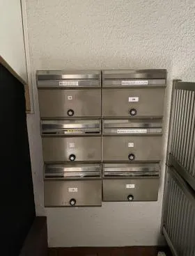 4DSビルの外観