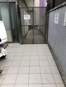 六本木アネックスビルの外観