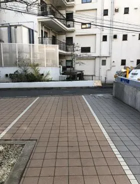 CSビルの外観