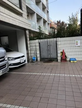 CSビルの外観