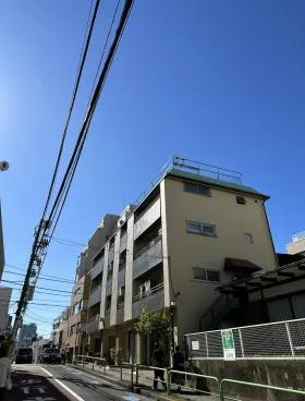 KDXレジデンス南青山ビルの外観