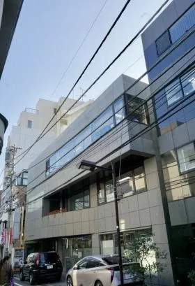 南青山第1韮澤ビルの外観