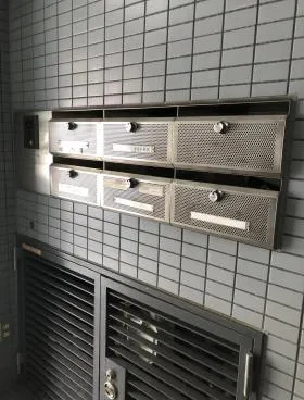 京橋白木屋ビルの外観