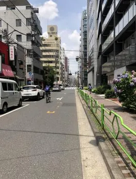 京橋白木屋ビルの外観