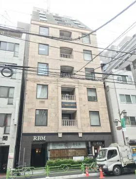 八丁堀鈴らん通りビルの外観