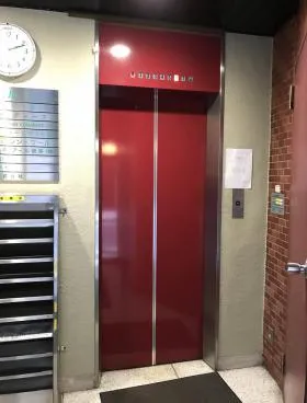 JNビルの外観