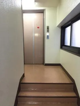 佐藤ビルの外観