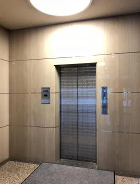 長井ビルの外観