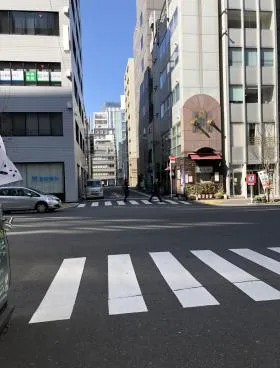 若狭ビルの外観
