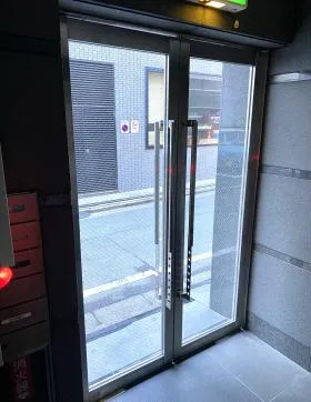 双鶴八重洲ビルの外観