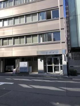 下野ビルの外観