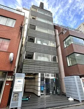 第2かわなビルの外観