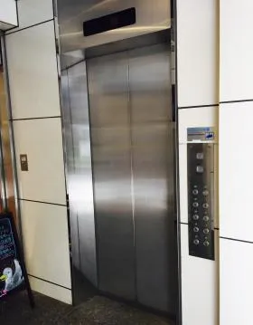 宮益坂伊藤ビルの外観