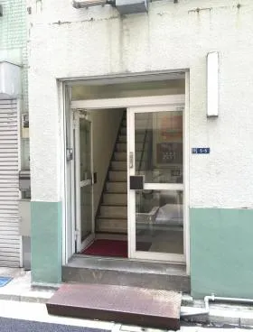茅場町ビルの外観