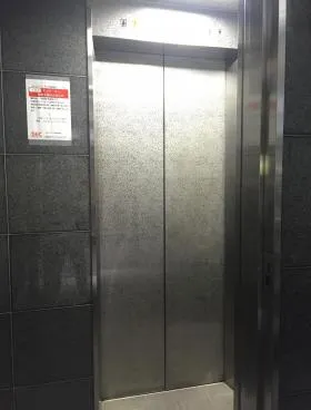 エムワンビルの外観