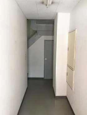 スズキビルの外観