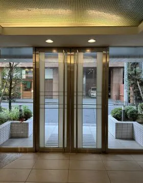 アレグリア東京ビルの外観