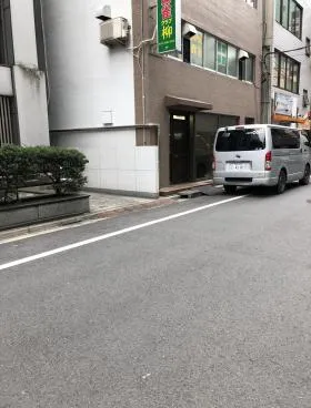 力丸ビルの外観