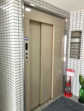 日本橋テイユービルの外観