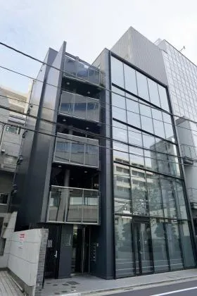 青山江崎ビルの外観