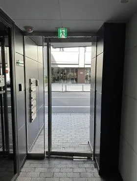 青山江崎ビルの外観