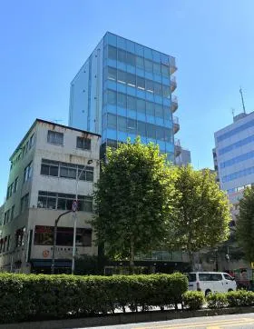 茅場町駅前ビルの外観