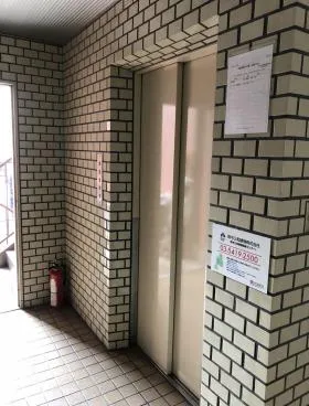 YKビルの外観