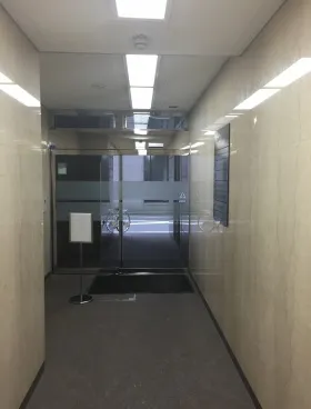 茅場町日殖ビルの外観