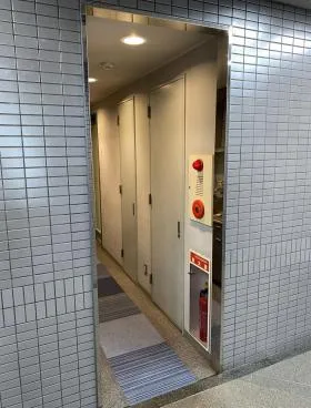 日経茅場町第2別館ビルの外観