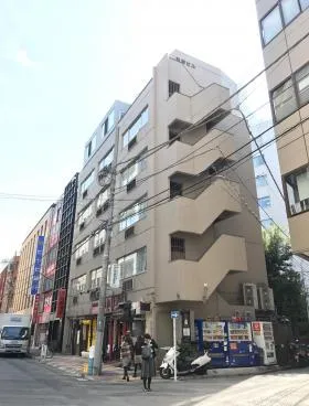 日原ビルの外観
