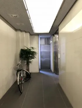 兜町MOCビルの外観