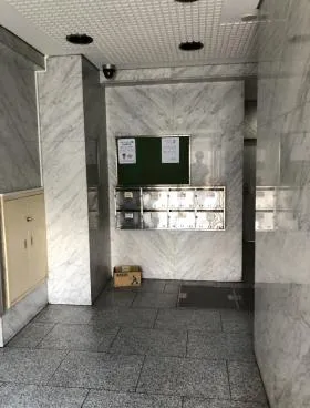 兜町中央ビルの外観