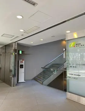医療モール(表参道千代田内)ビルの外観