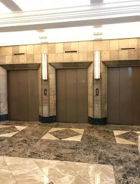 日証館ビルの外観