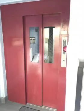 長谷川ビルの外観