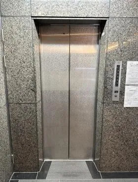 SJIビルの外観