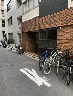 八重洲ビルの外観