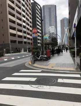 八重洲ビルの外観