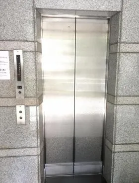 510ビルの外観