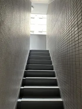 松谷ビルの外観