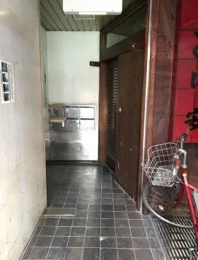 新川島安ビルの外観